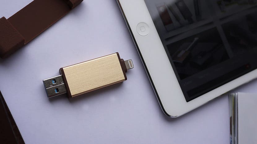 How to Use a USB Drive with an iPhone or iPad