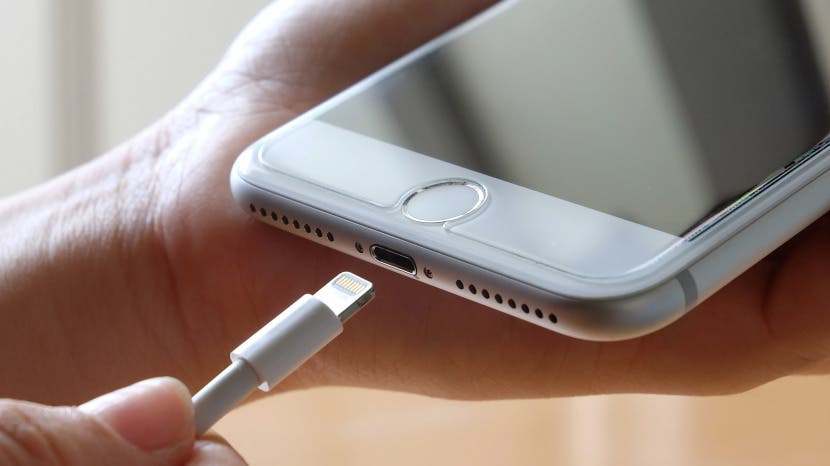 How to Tell If Your iPhone Is Charging When It’s On or Off
