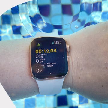 Can You Swim with My Apple Watch? Swim Tracking 101