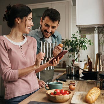 Expand Your Kitchen Skills with These Top Food Apps