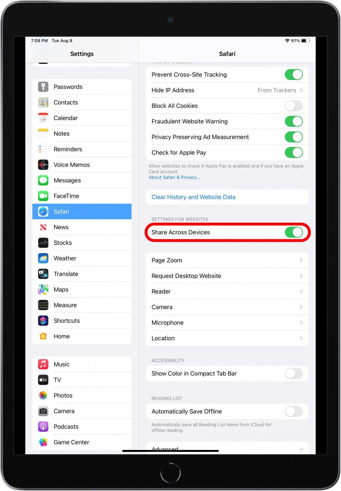 iPad Settings with the Safari settings open and the Share Across Devices toggle marked.