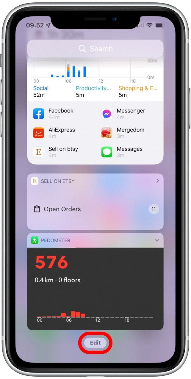How to Check Apple Watch Battery Levels on iPhone (2023)