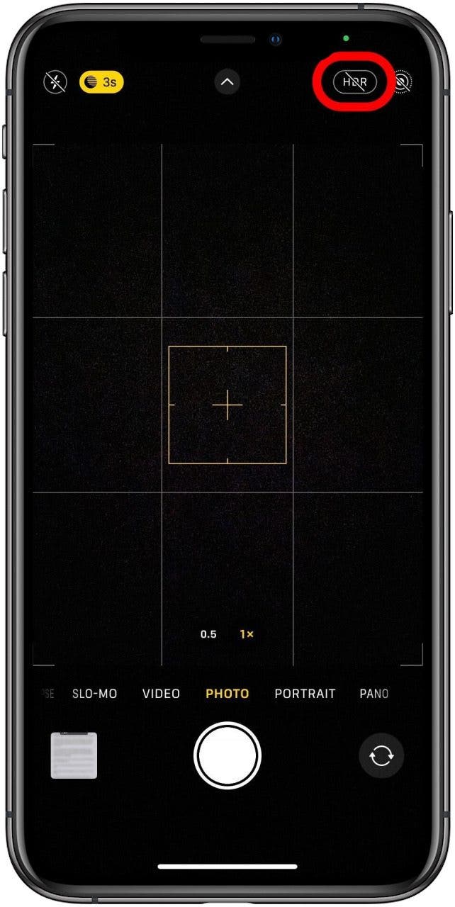 Camera app in Photo mode with the HDR option marked.