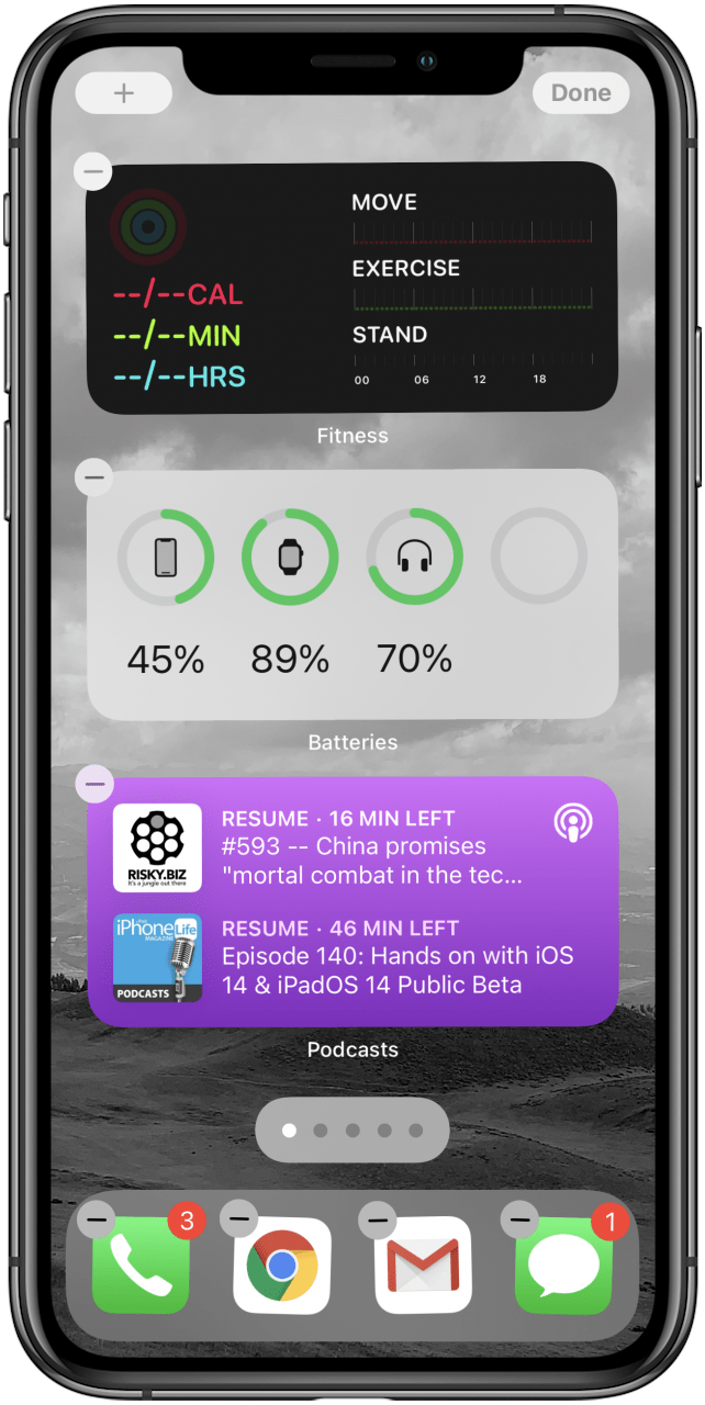 add widget iPhone: an iphone home screen in wiggle mode with too many widgets
