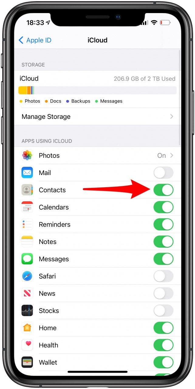 Make sure that Contacts is toggled on.
