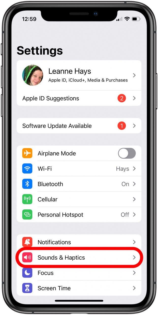iPhone Volume Buttons Not Working? 8 Ways to Fix It