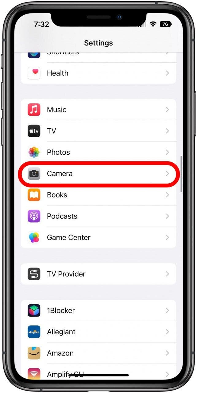 Settings screen with the Camera option marked.