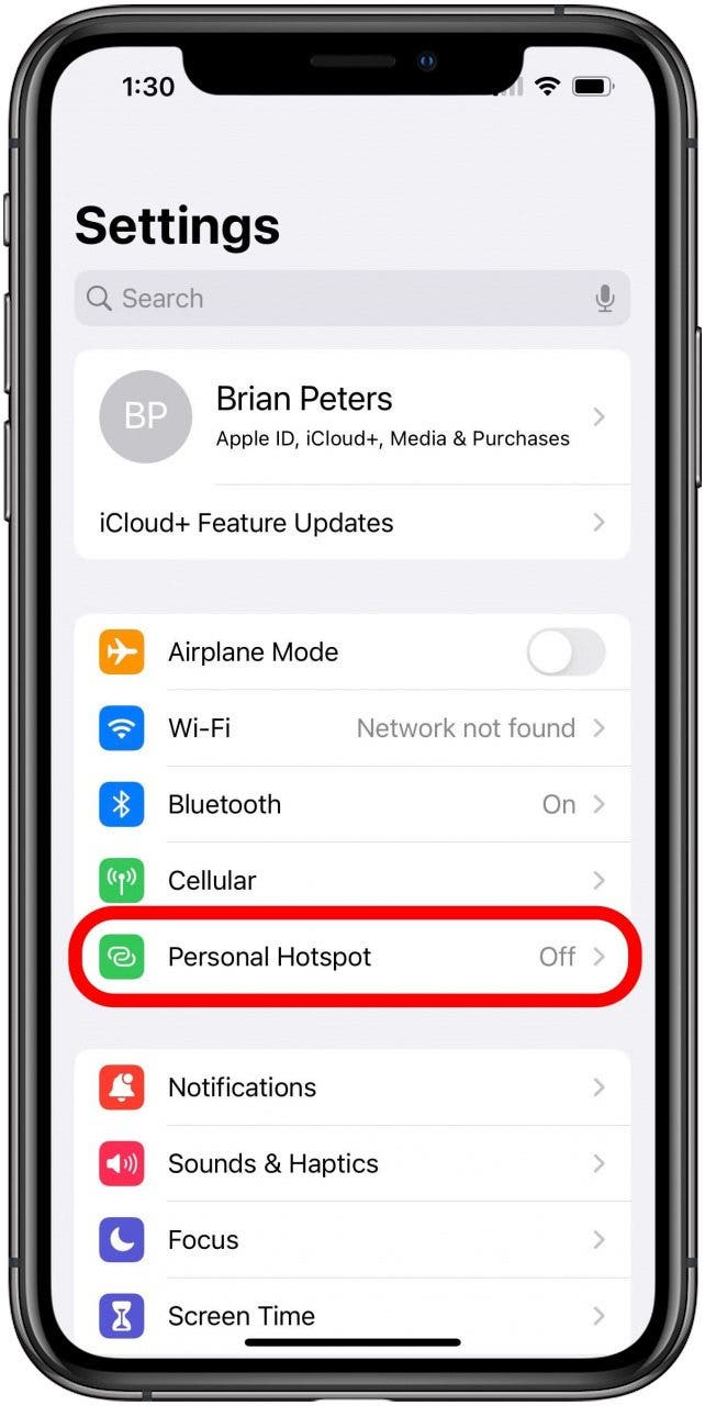 Settings screen with Personal Hotspot option marked.