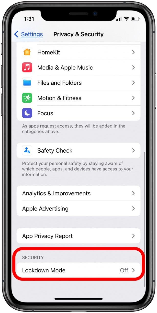 tap lockdown mode to turn on apple iphone security feature