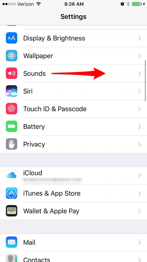  How to Make Sure You Don’t Sleep Through Your iPhone Alarm